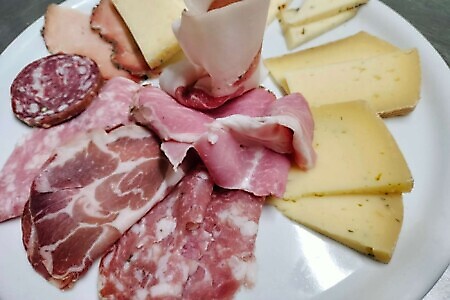 RIFUGIO COLLE DEL LYS