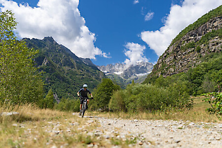 Sentiero natura della val Grande di Lanzo in MTB