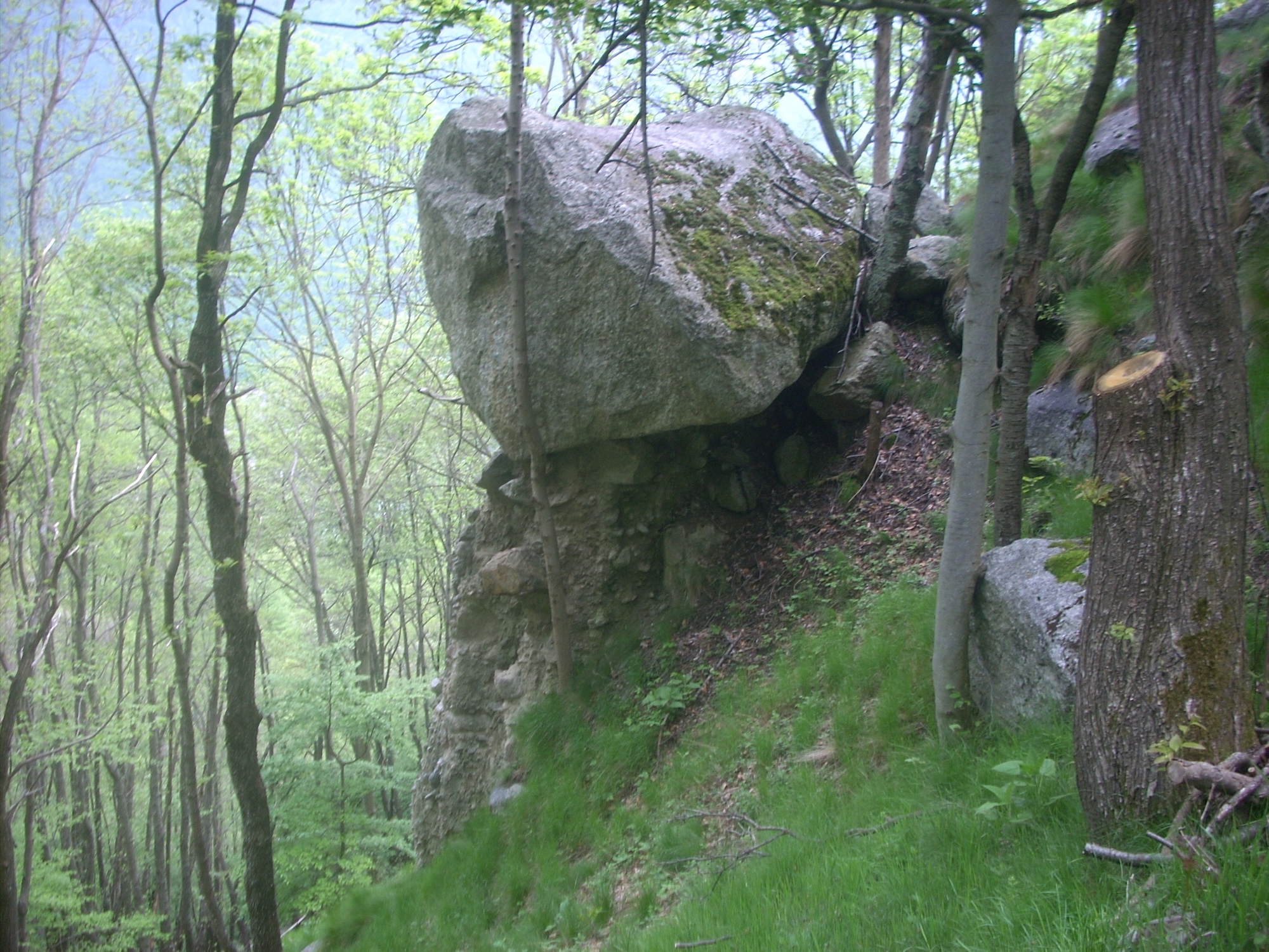 Casteij dle Rive – Vonzo