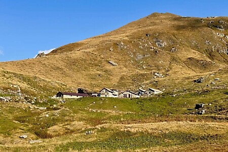 Lago di Monastero e Alpe Costapiana