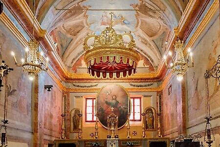 Parrocchia di Santa Anastasia e San Giovanni Evangelista a Chiaves