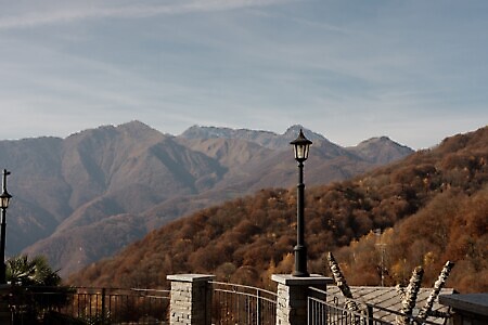 Parrocchia di Santa Anastasia e San Giovanni Evangelista a Chiaves