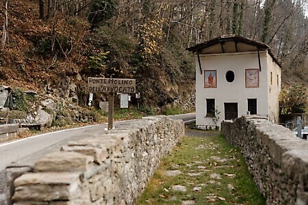 Ponte dell’avvocato e chiesa di San Giacomo