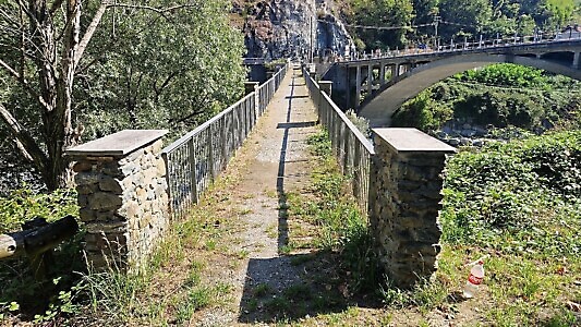 Ponte pedonale di Traves