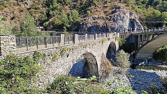 Ponte pedonale di Traves