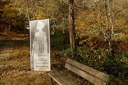 Resti del castello di Baratonia e San Biagio