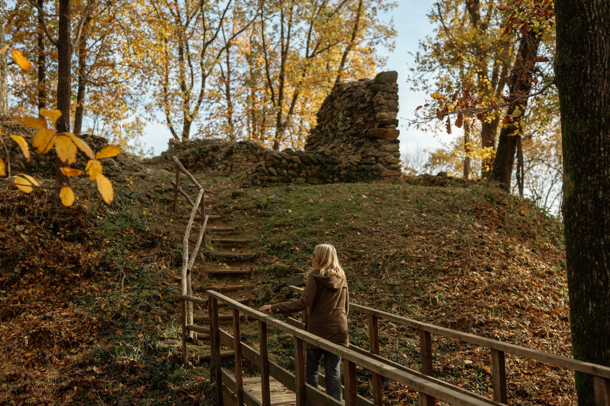 Resti del castello di Baratonia e San Biagio