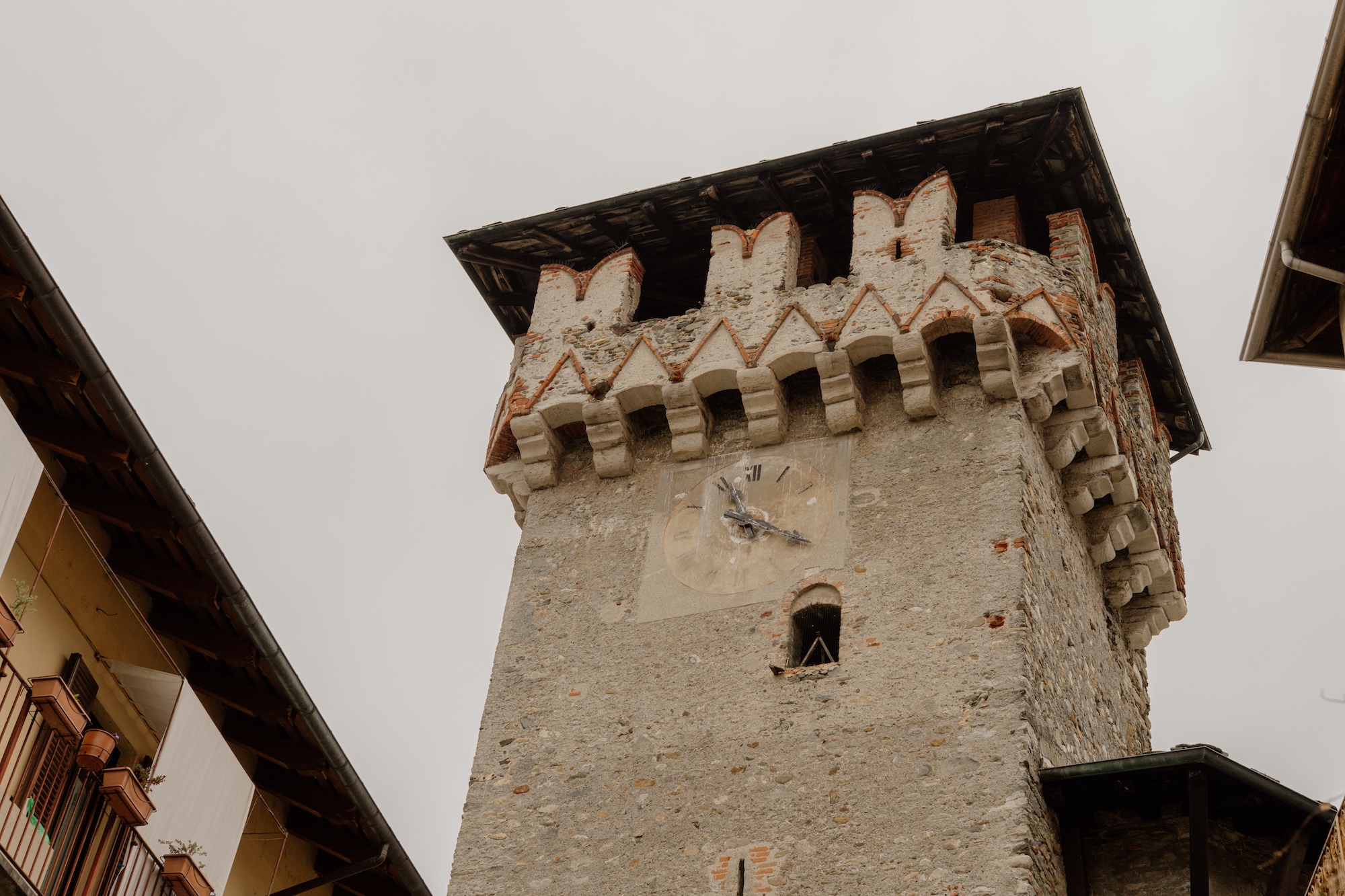 Torre Civica di Aymone di Challant e borgo fortificato